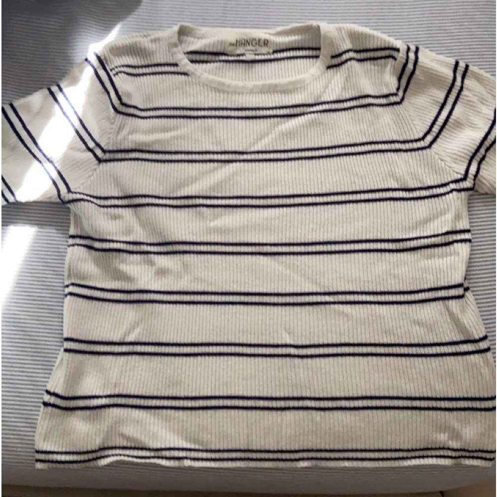 hanger, crop top, white and black stripes, medium